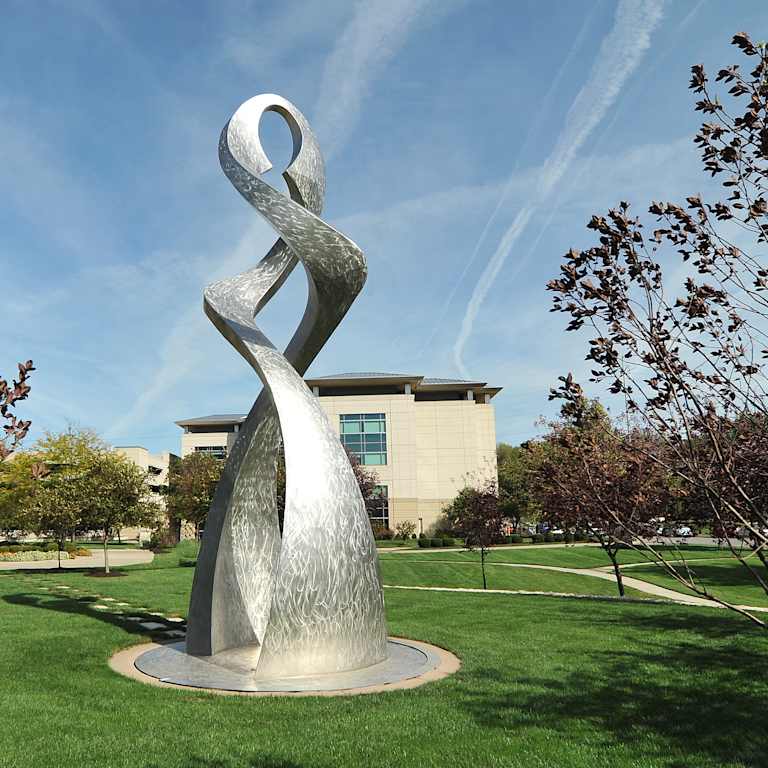 Helix statue at exterior of the Stowers Institute for Medical Research.